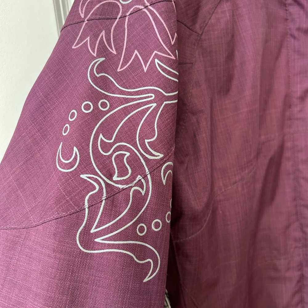 Cloudveil Primaloft ski/winter coat. Pockets. Zip off hood. Venting. Purple. EUC - Picture 6 of 16